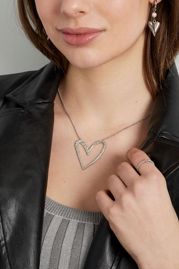 collar ladrón de corazones