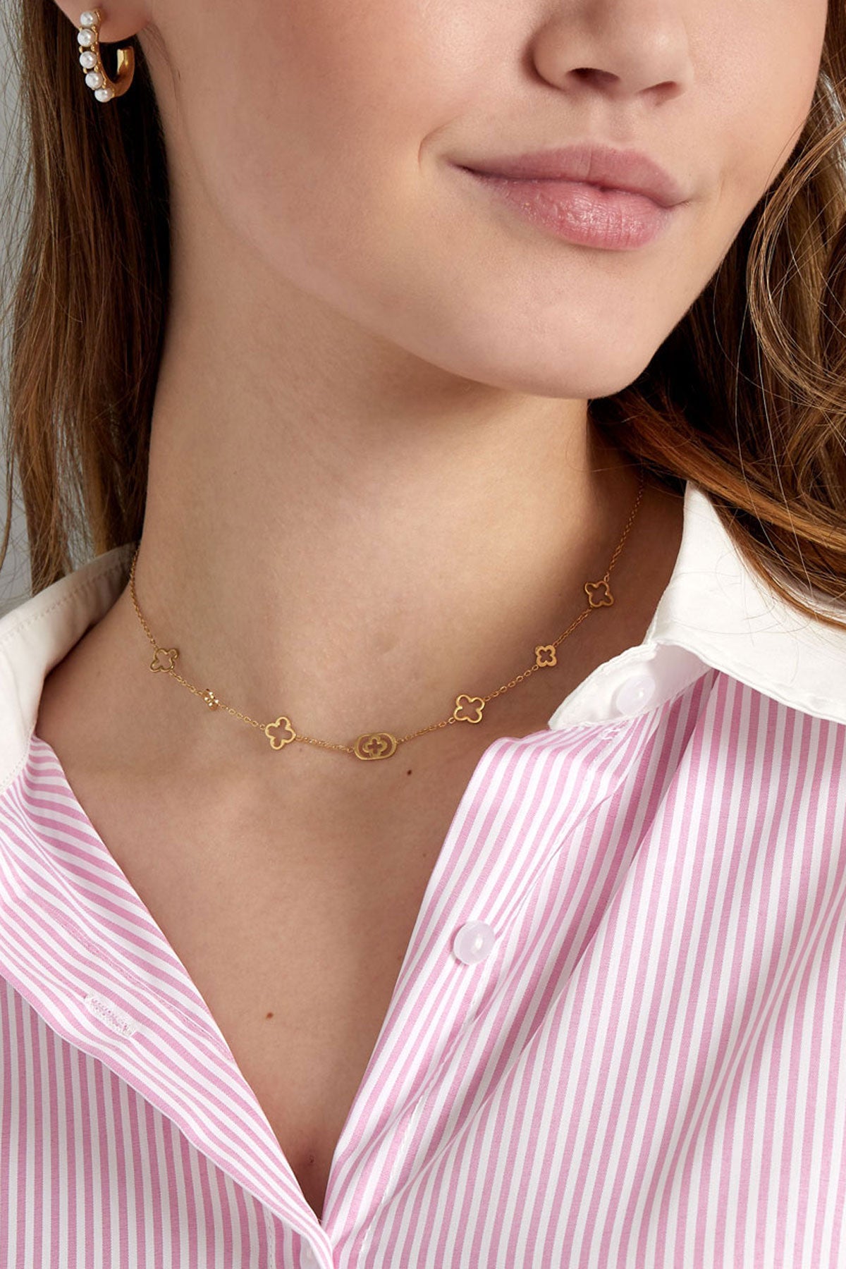 Collar clasico con dijes tréboles 
