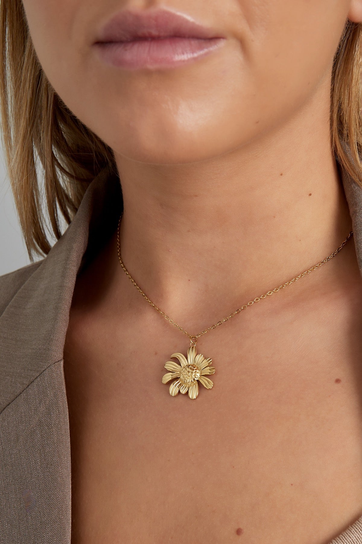 Collar Flor Margarita