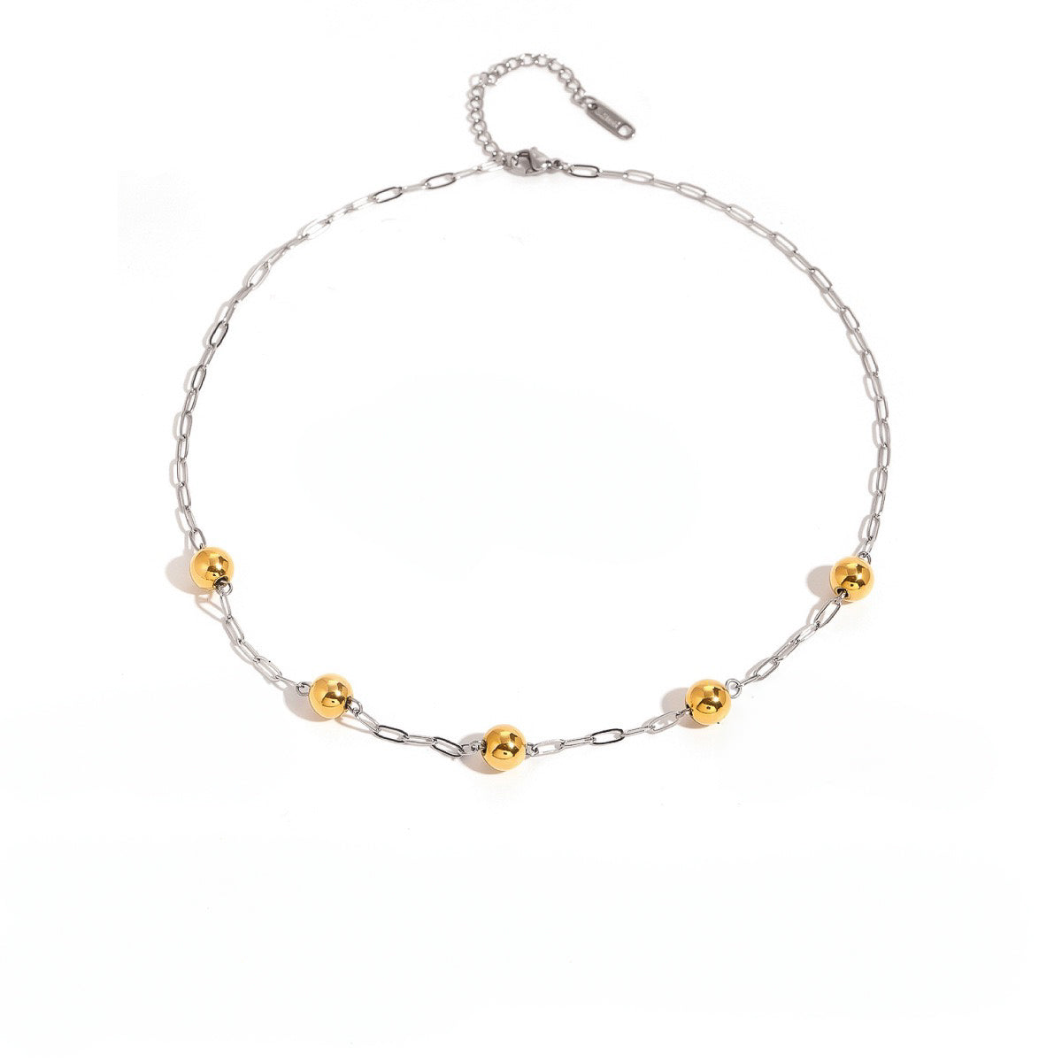 Collar cadena plateado con esferas dorado