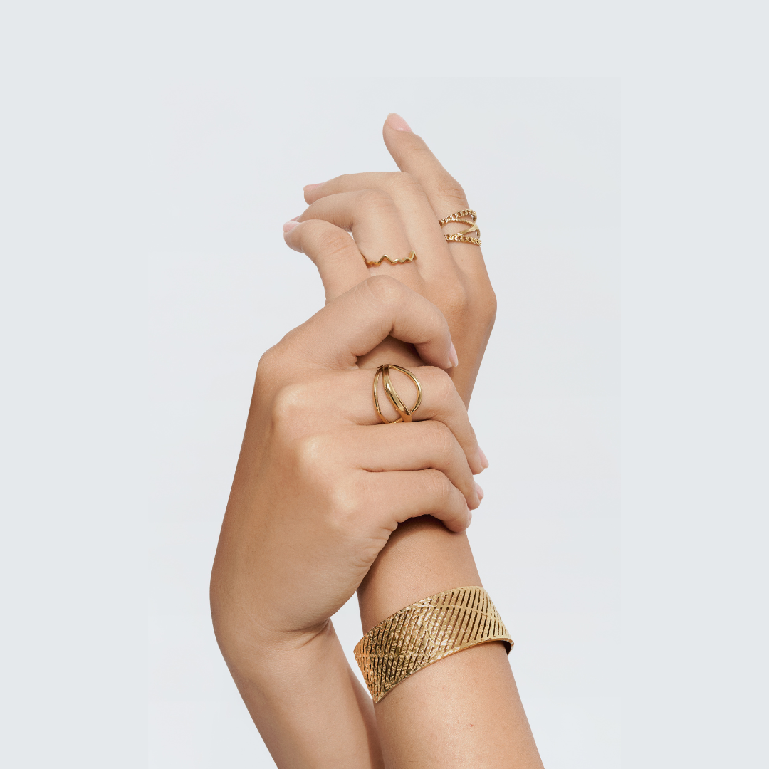 Pulsera Cuff con Lineas de Oro