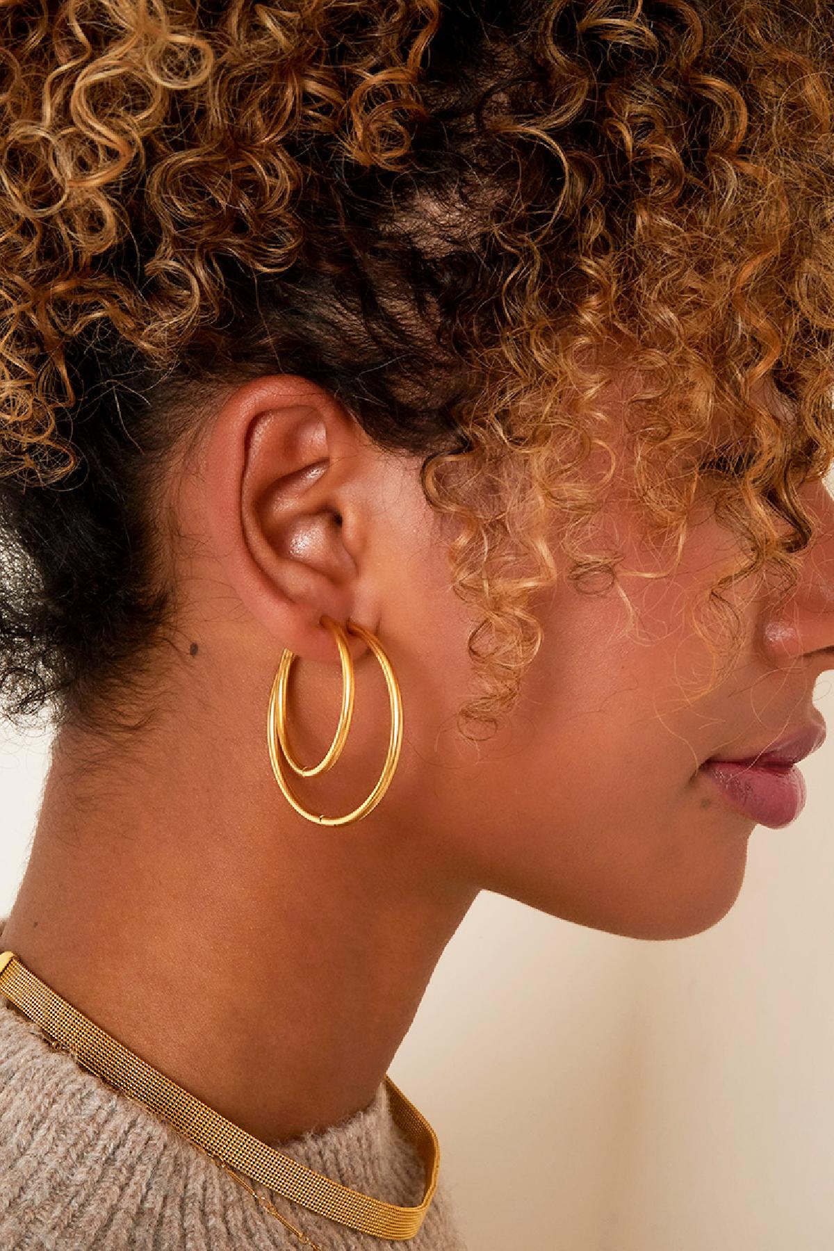 Hoop earrings 