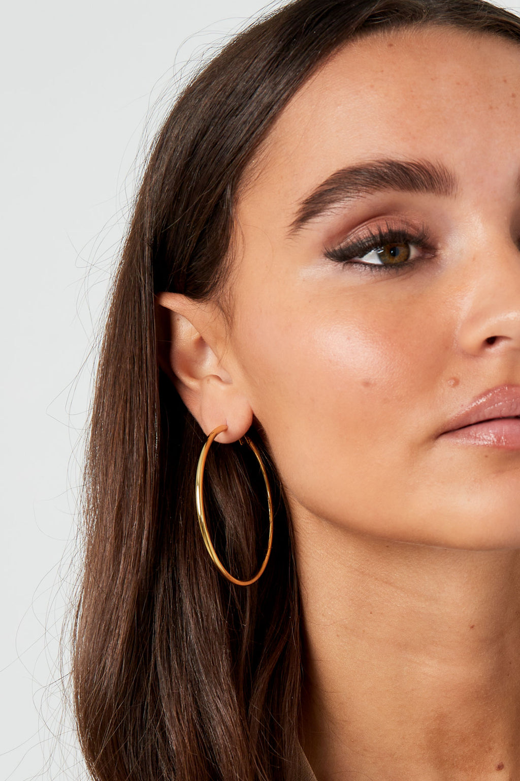 Medium basic hoops - gold