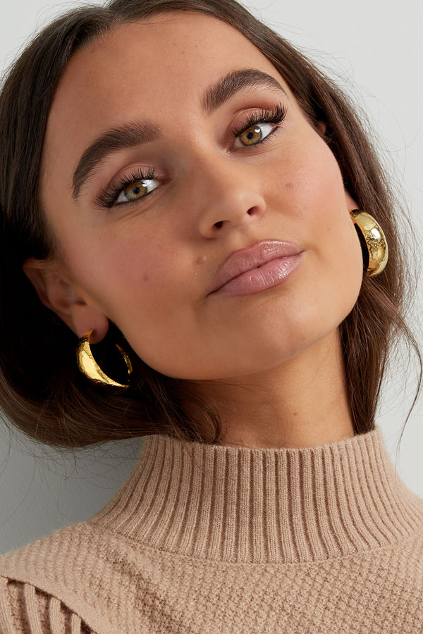 subtle structure earrings