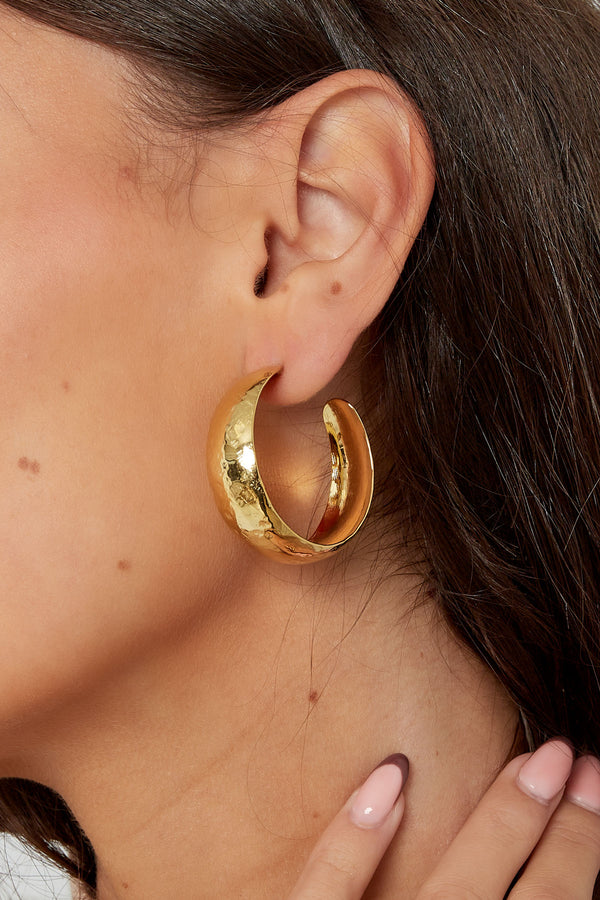 subtle structure earrings