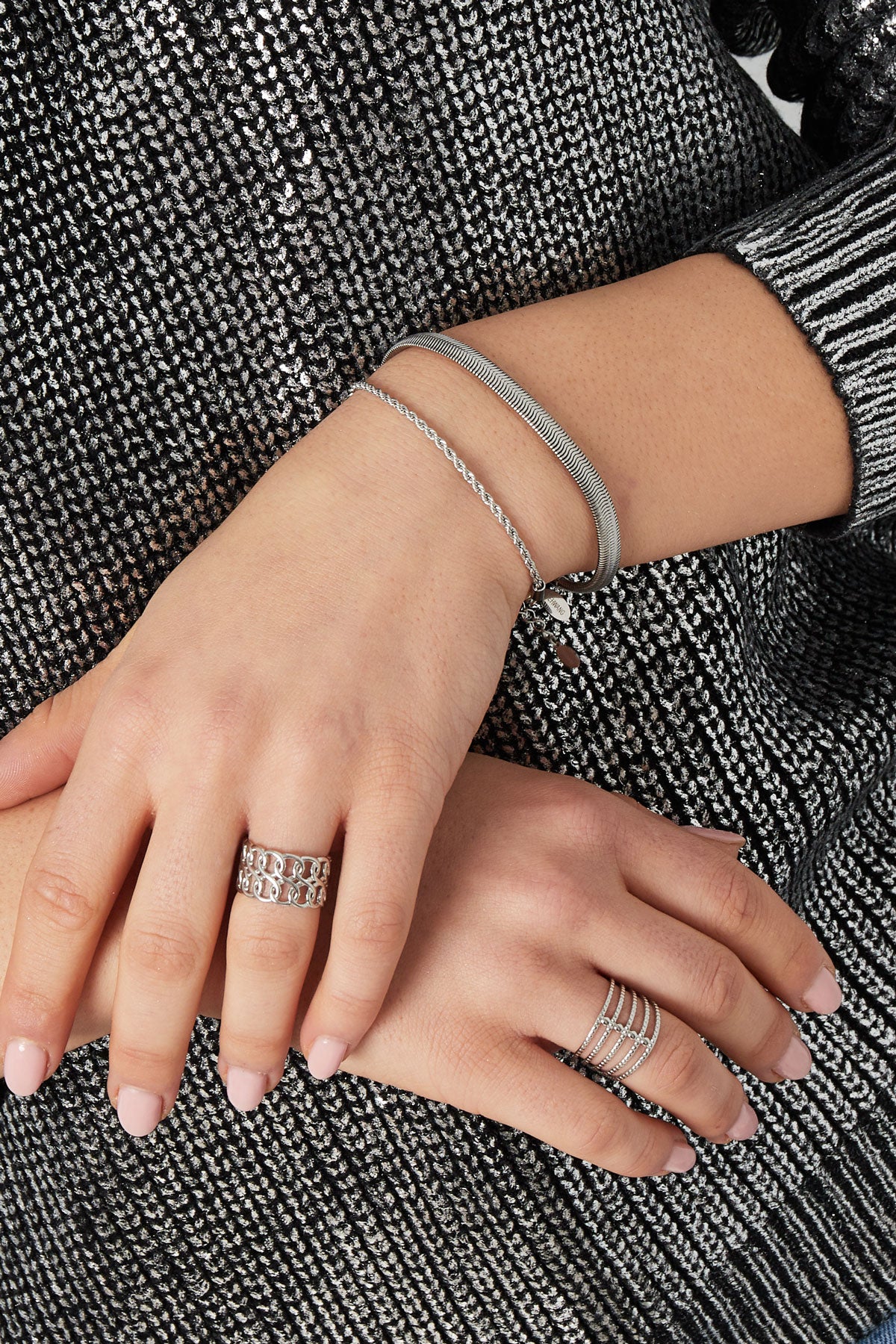 Pulsera plana gruesa 6.0MM