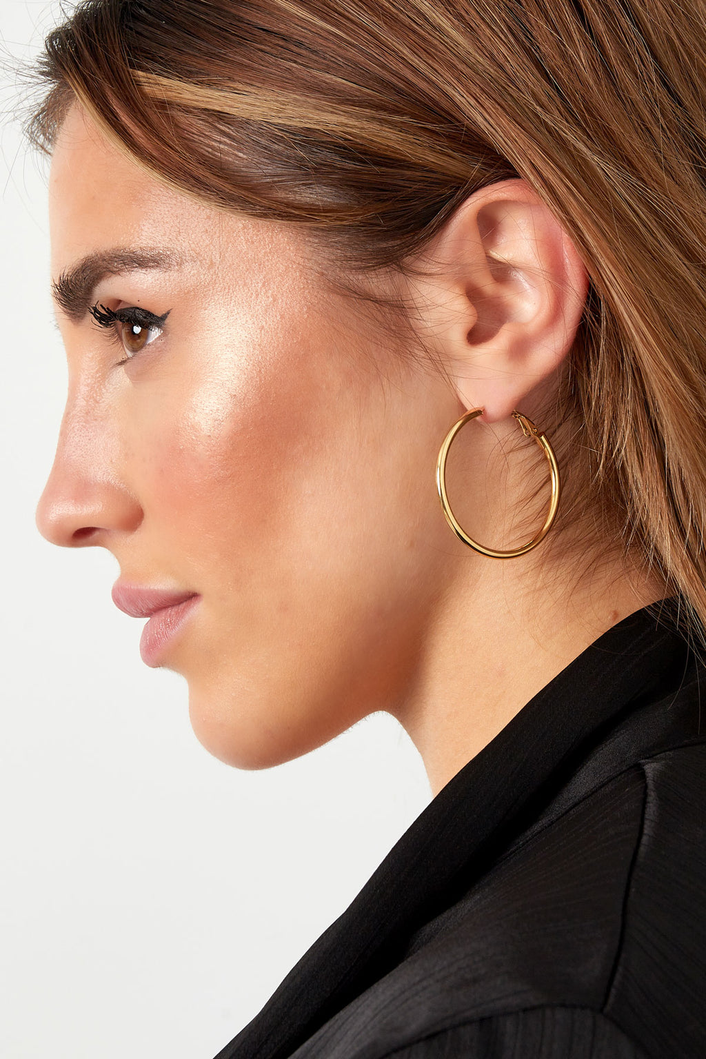 medium basic earrings