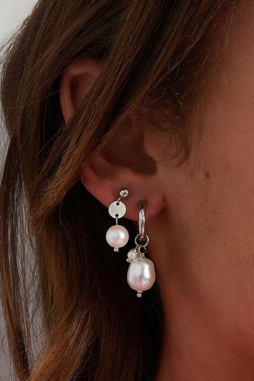Simple earring with pearl 