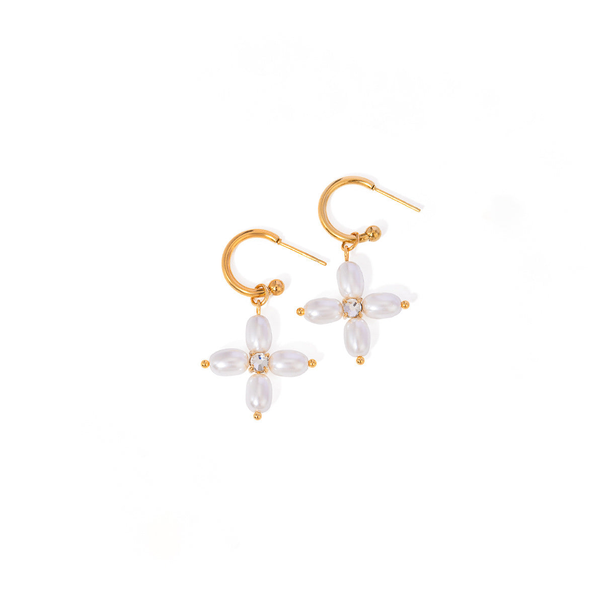 Pendientes de perlas con forma de cruz