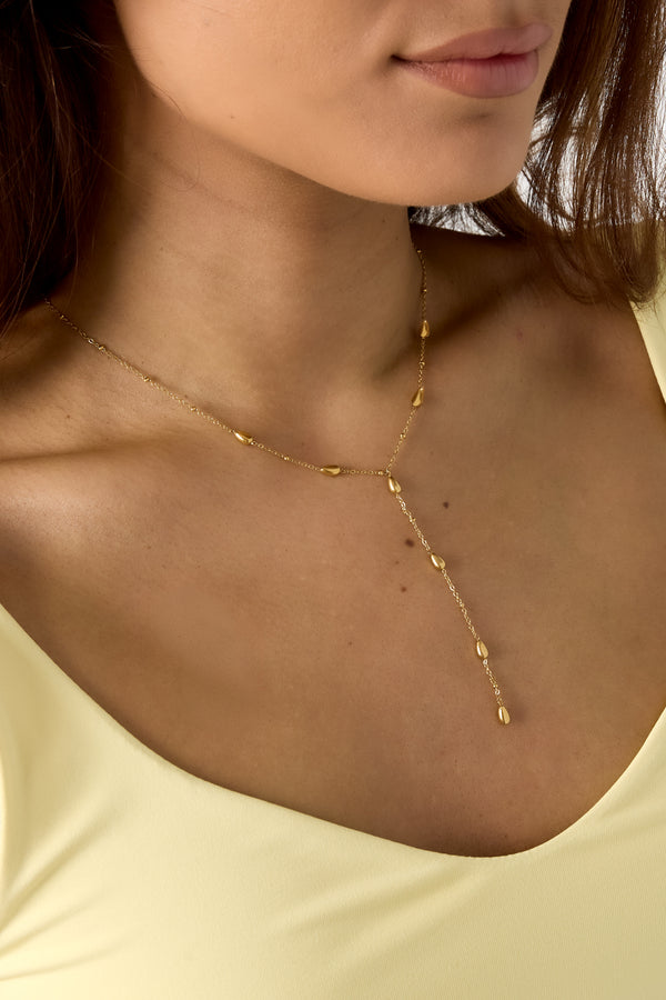 Collar en forma de Y con piedras