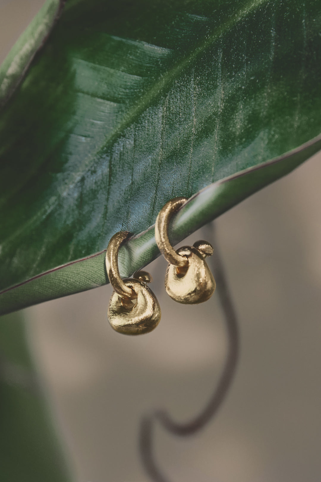 Minimalist earrings Secondary product image