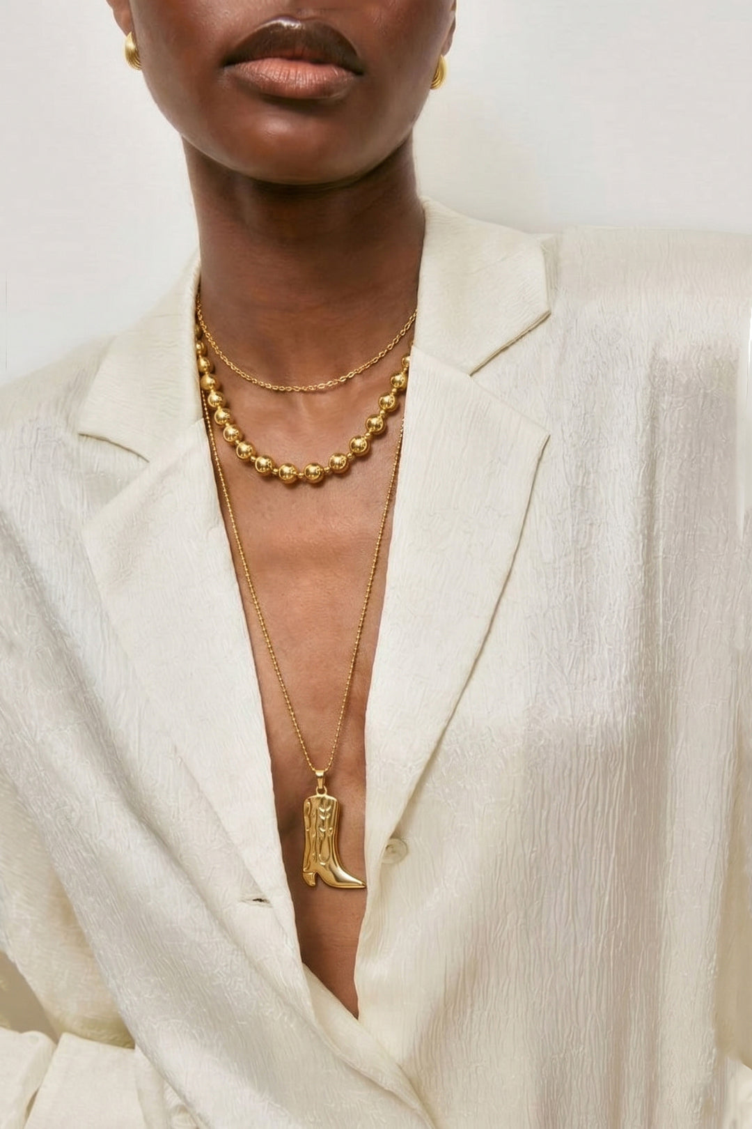 Long necklace with cowboy boot Secondary product image