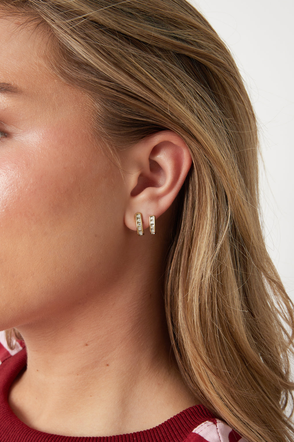 Zircon earrings 