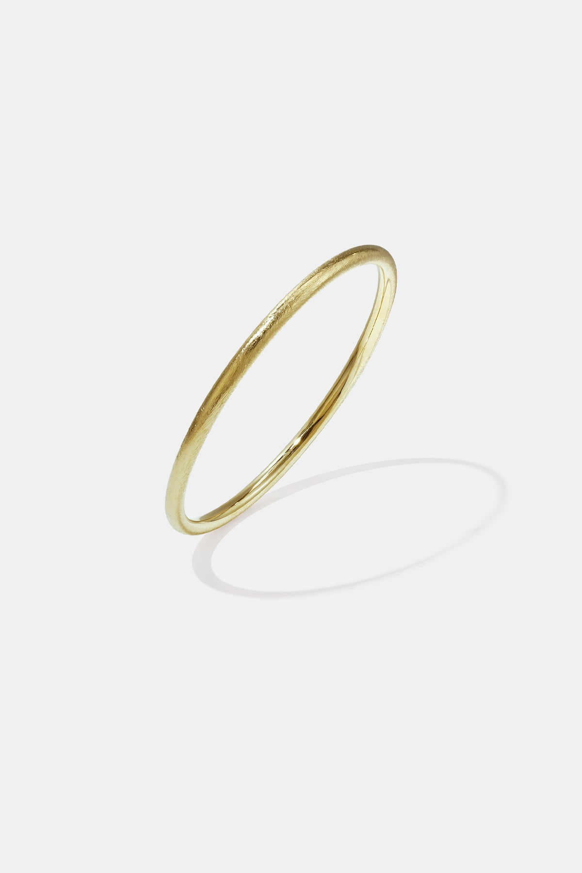 Elegant Lumé Bangle for All Occasions Imagen principal del producto