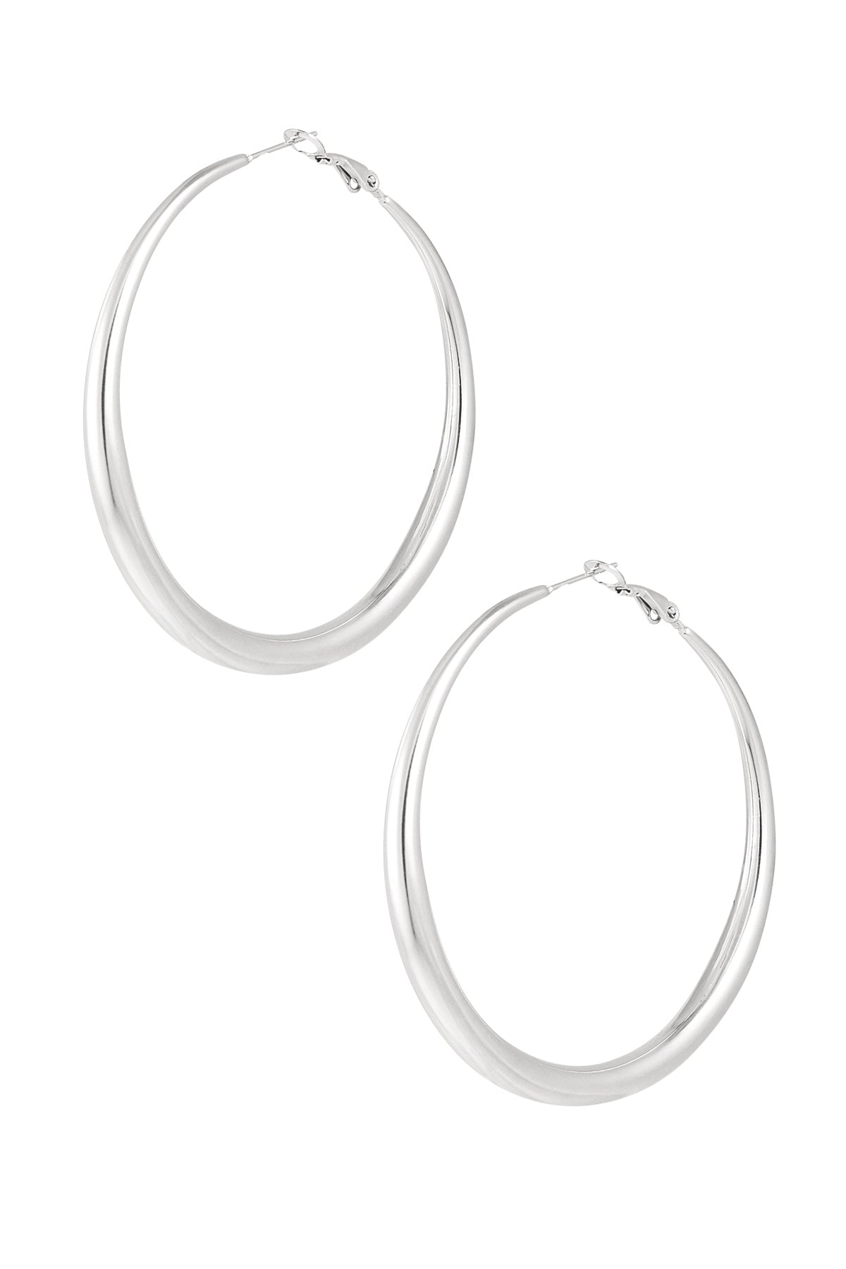 basic earrings with variety