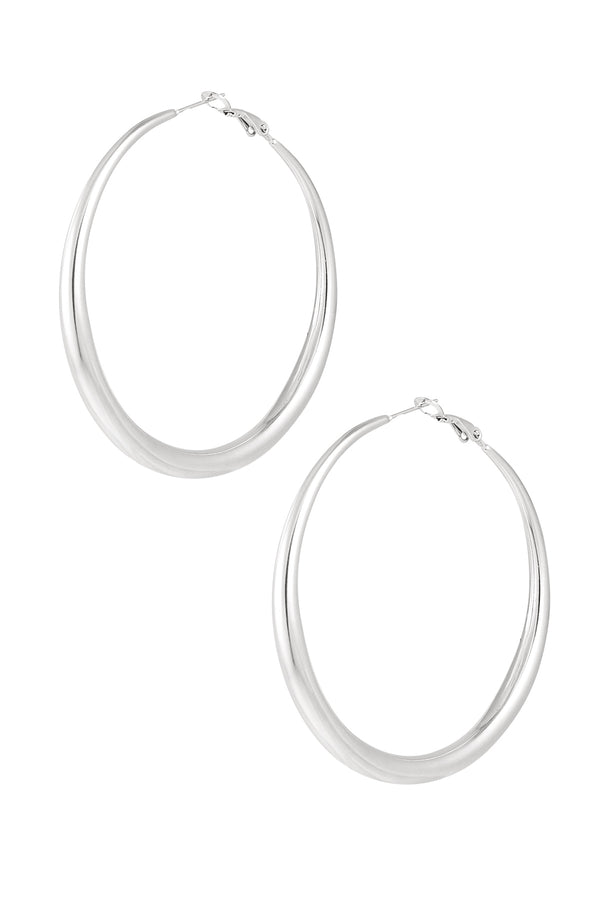 basic earrings with variety