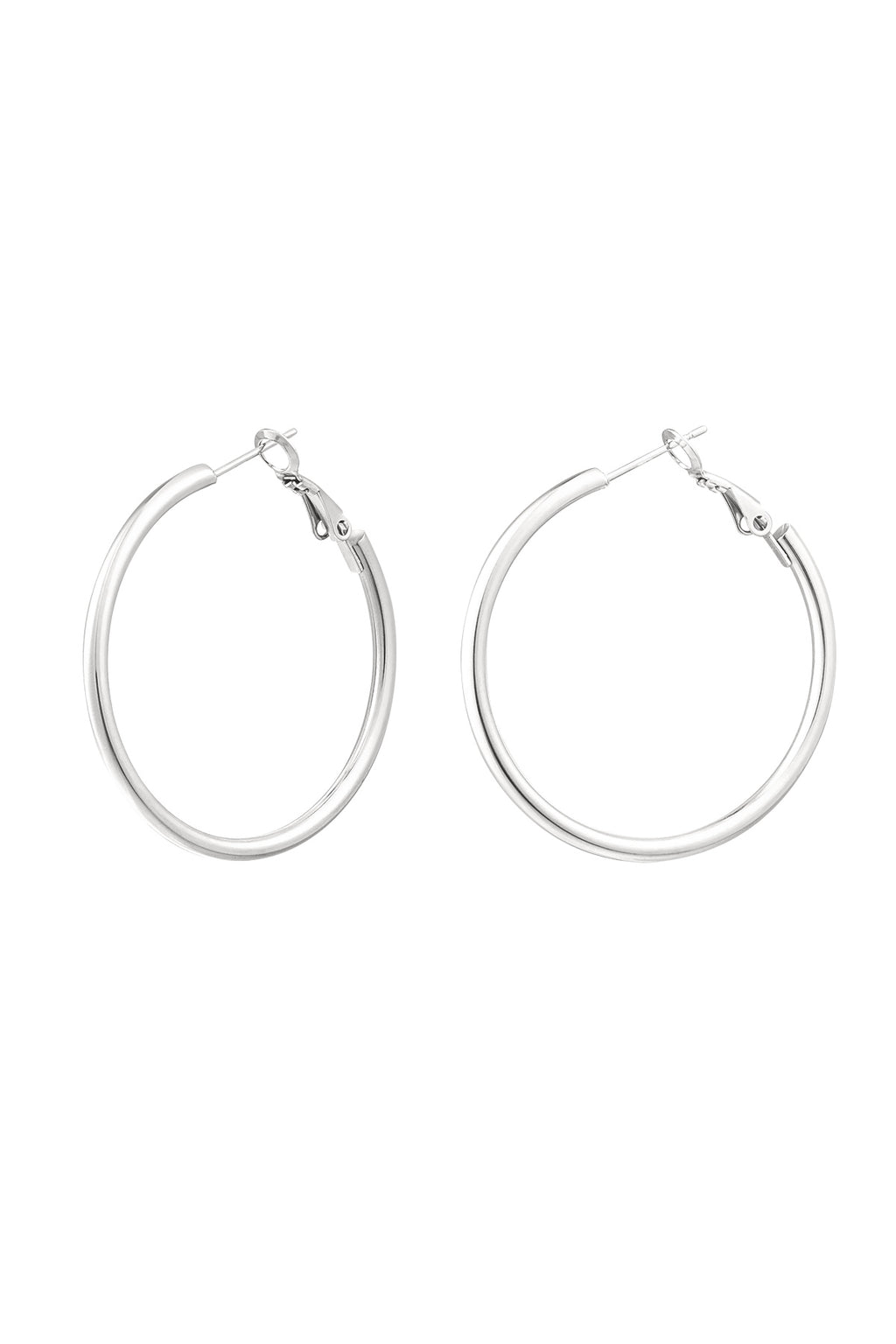 medium basic earrings