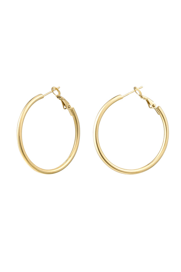 medium basic earrings