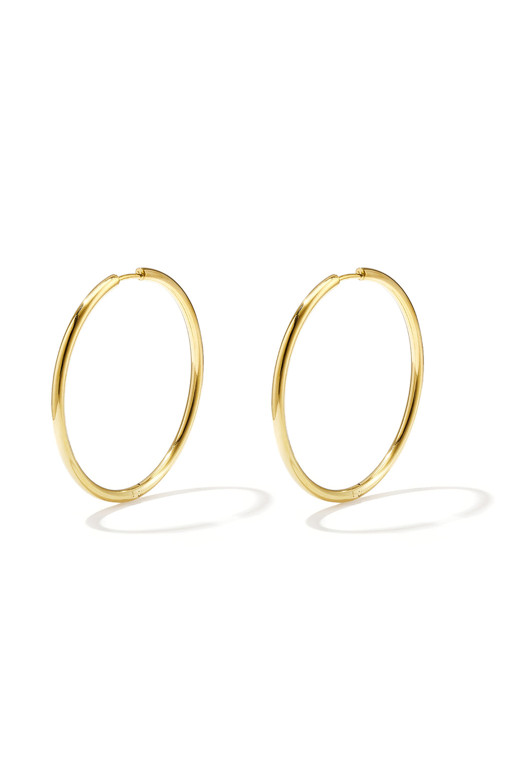 Medium hoop earrings
