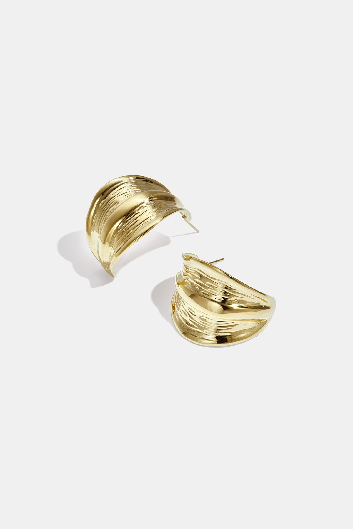 Stylish Gold Hoop Earrings for Everyday Wear Main product image