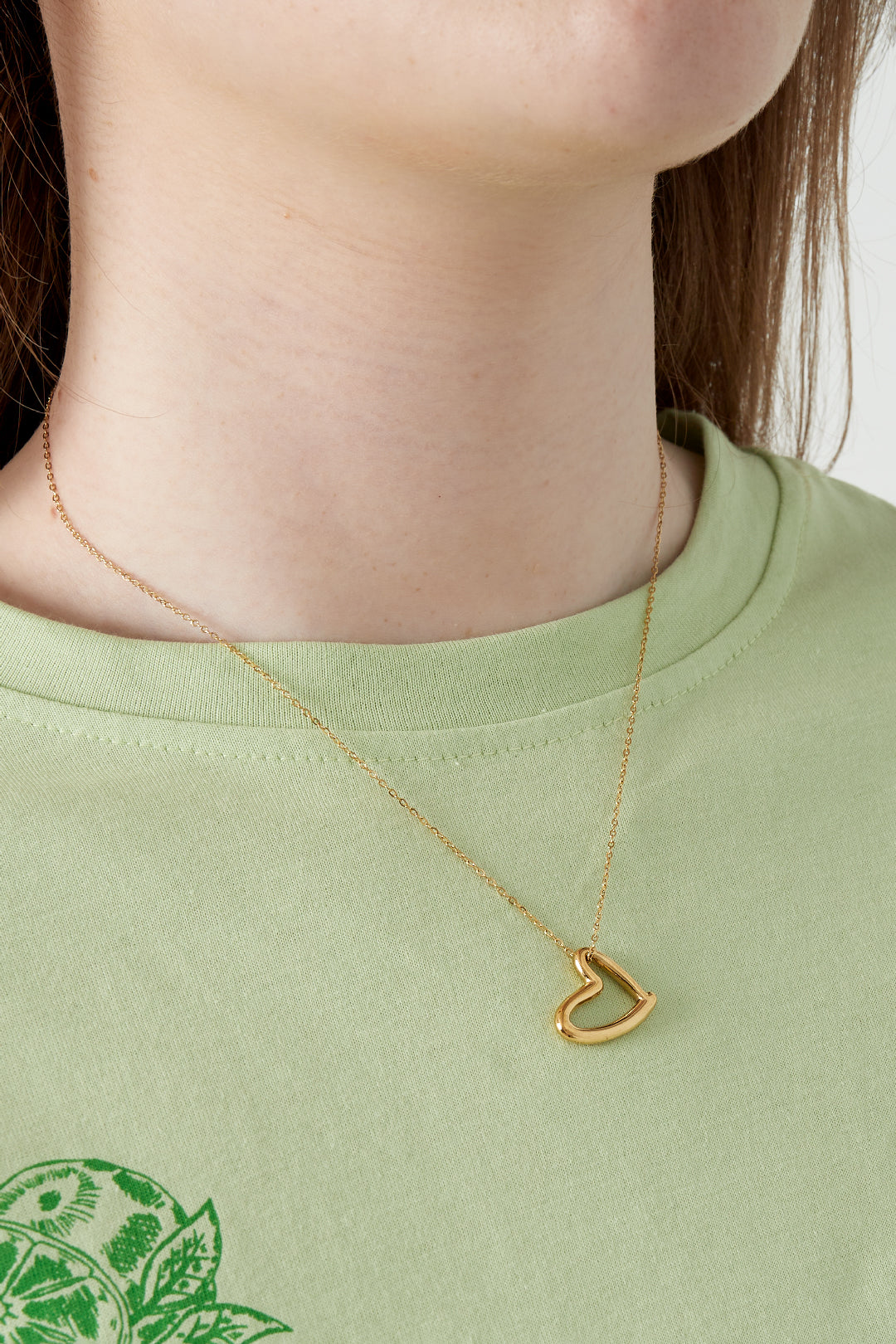 Collar de mini corazón Imagen secundaria del producto