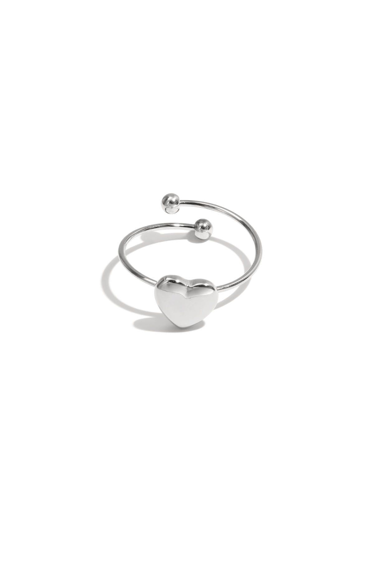 Simple small heart ring