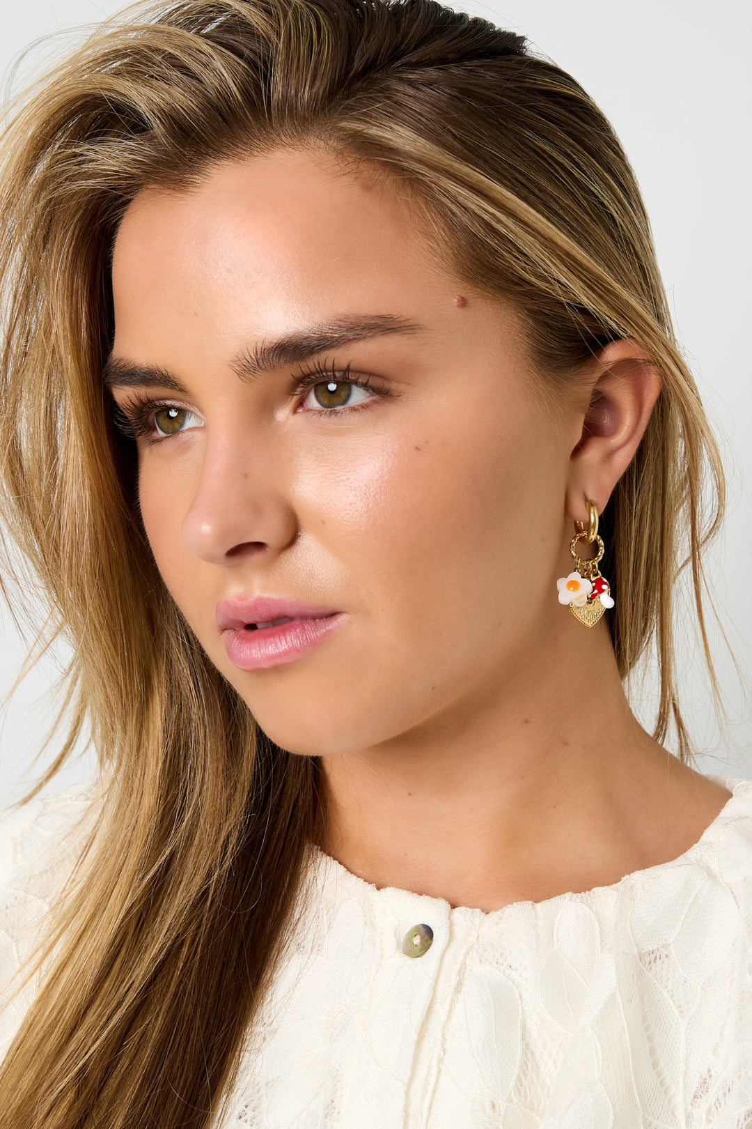 Devil's Eye Flower Dangle Earrings 