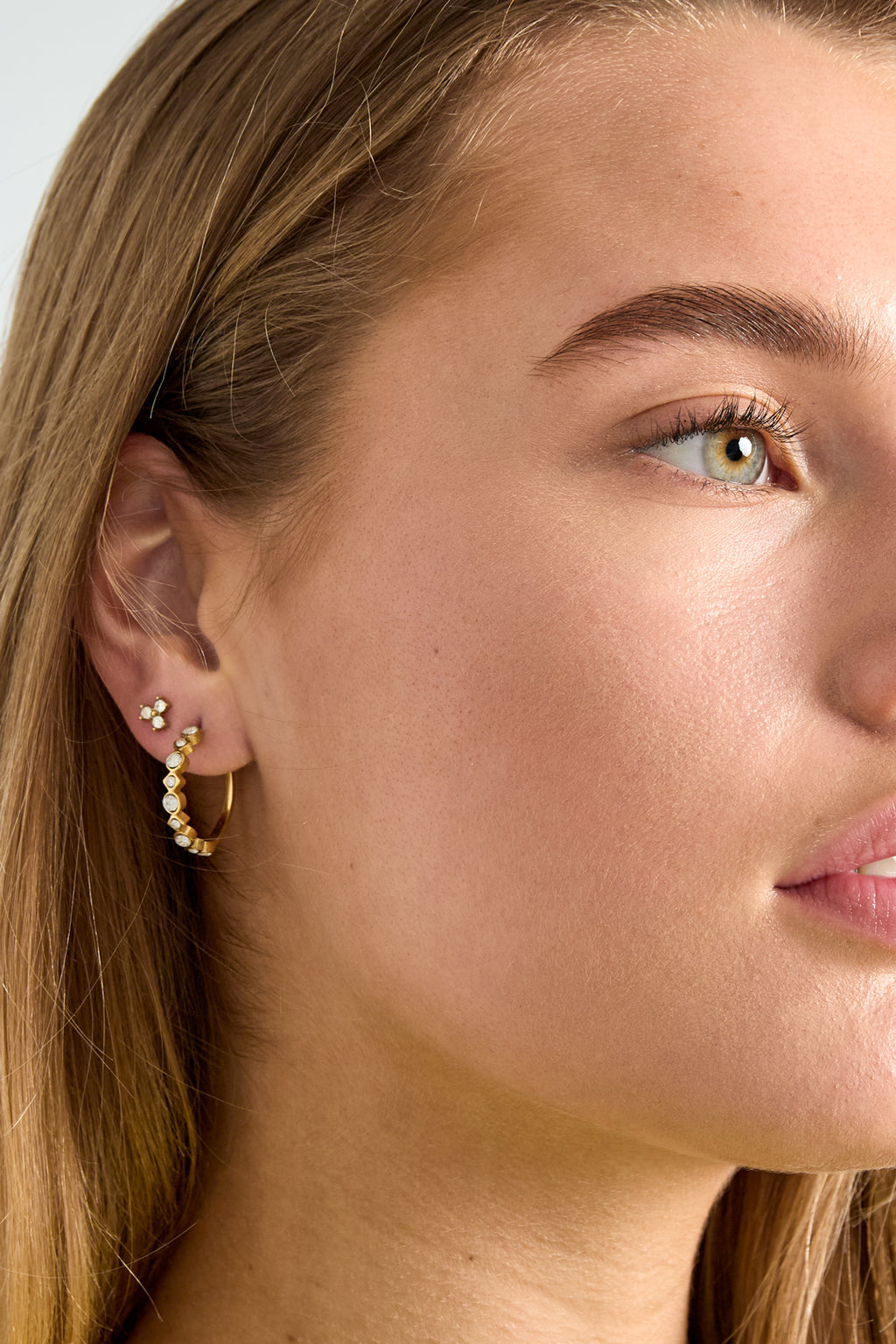Stylish Mini Rhinestone Stud Earrings - Silver & Gold