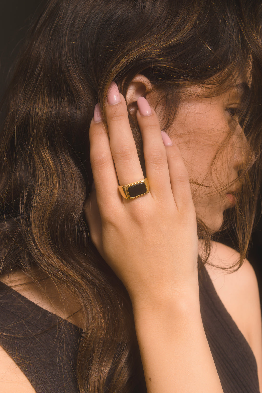 Anillo pidra negra