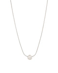 Collar minimalista con colgante de cristal brillante
