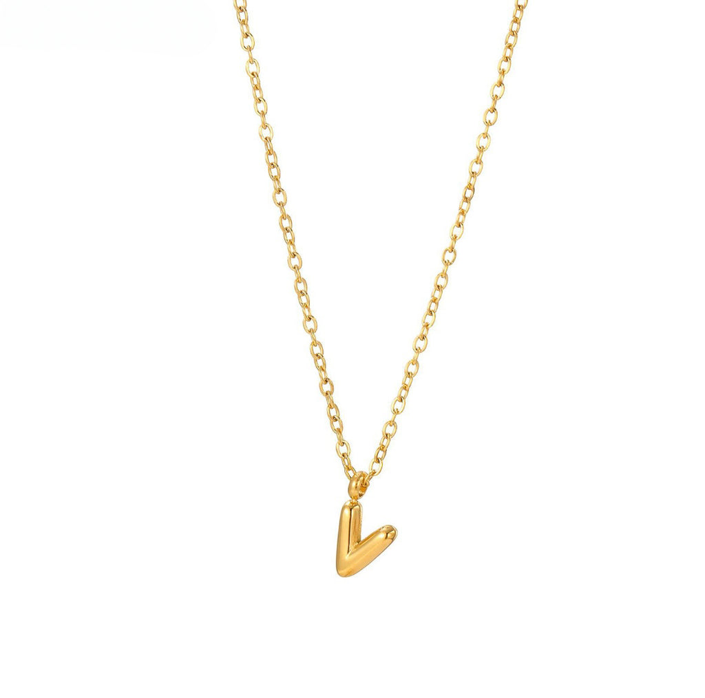 Collar con letra（V）