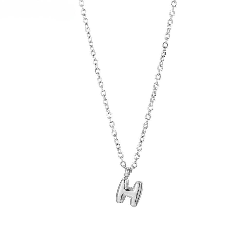 Collar con letra（H）