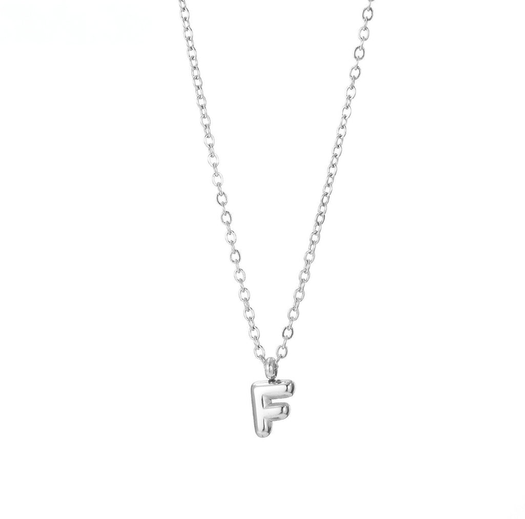 Collar con letra（F）