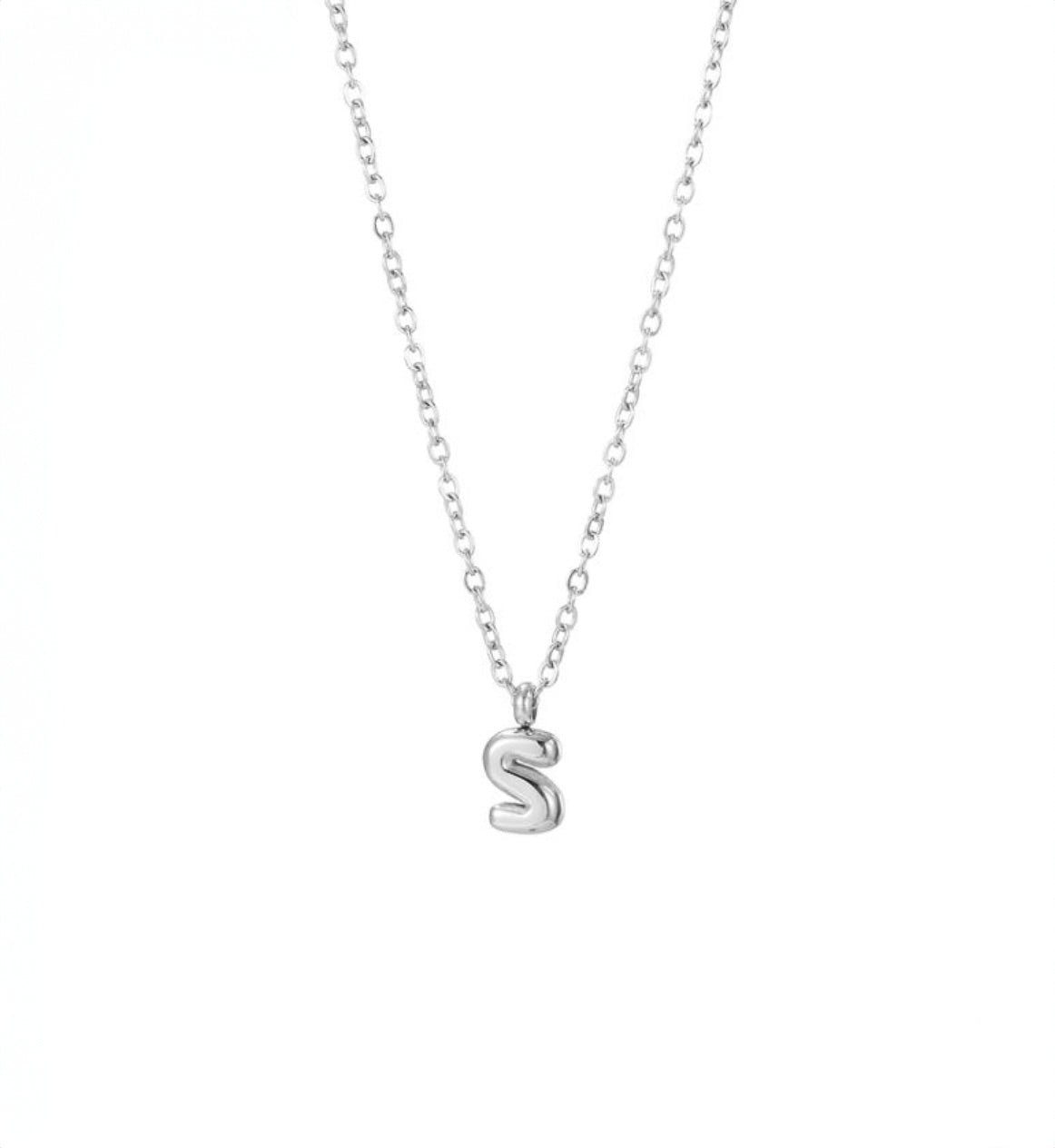 Collar con letra（S）