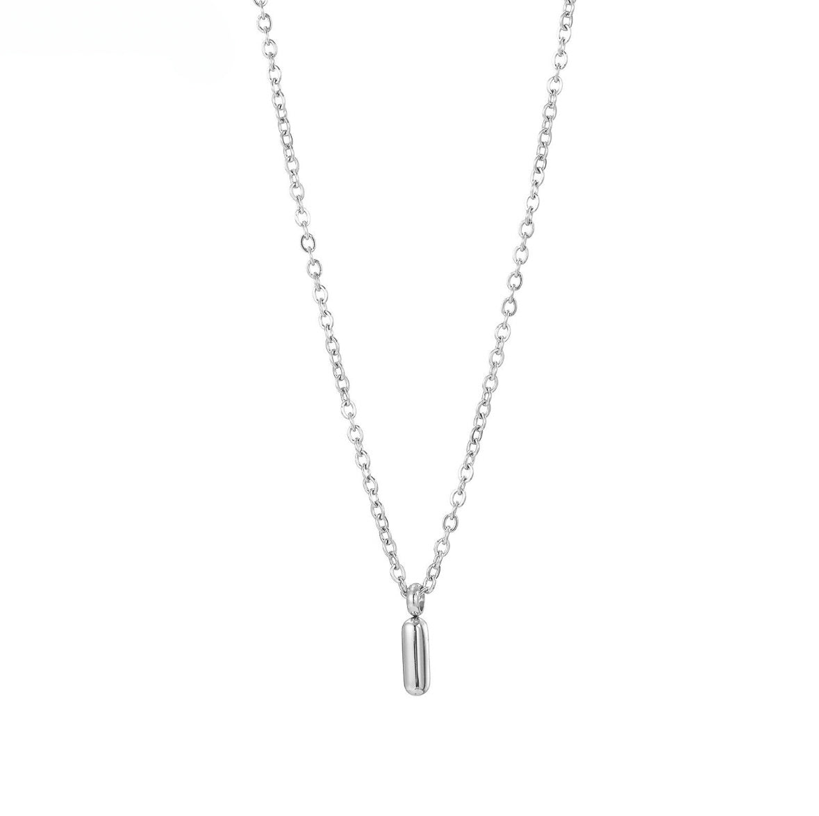 Collar con letra（I）