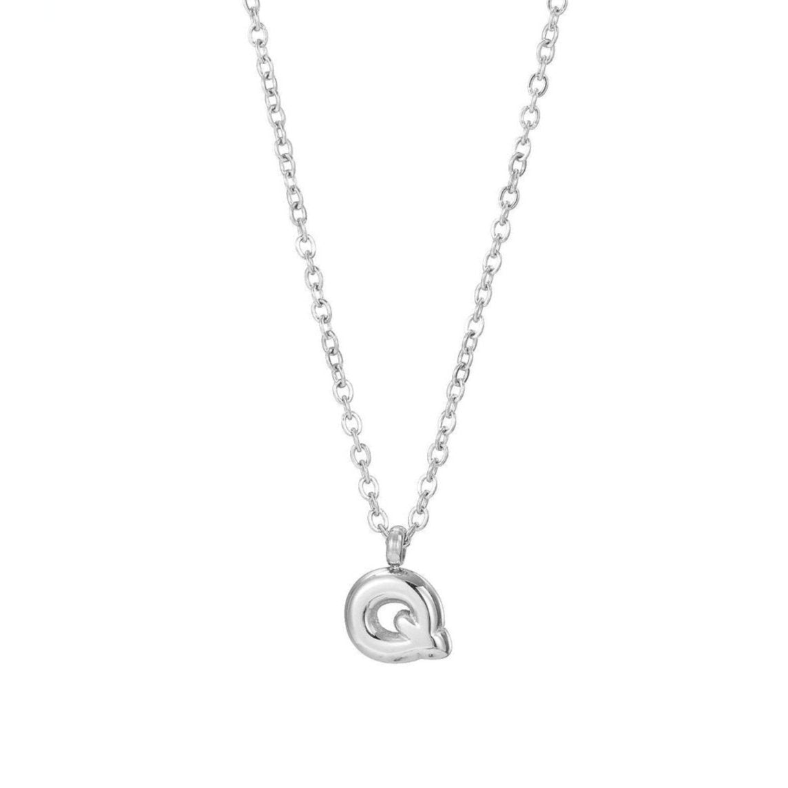 Collar con letra（Q）