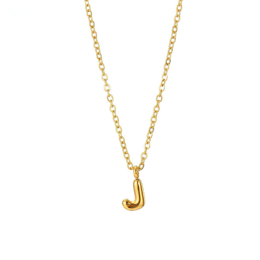 Collar con letra（J）