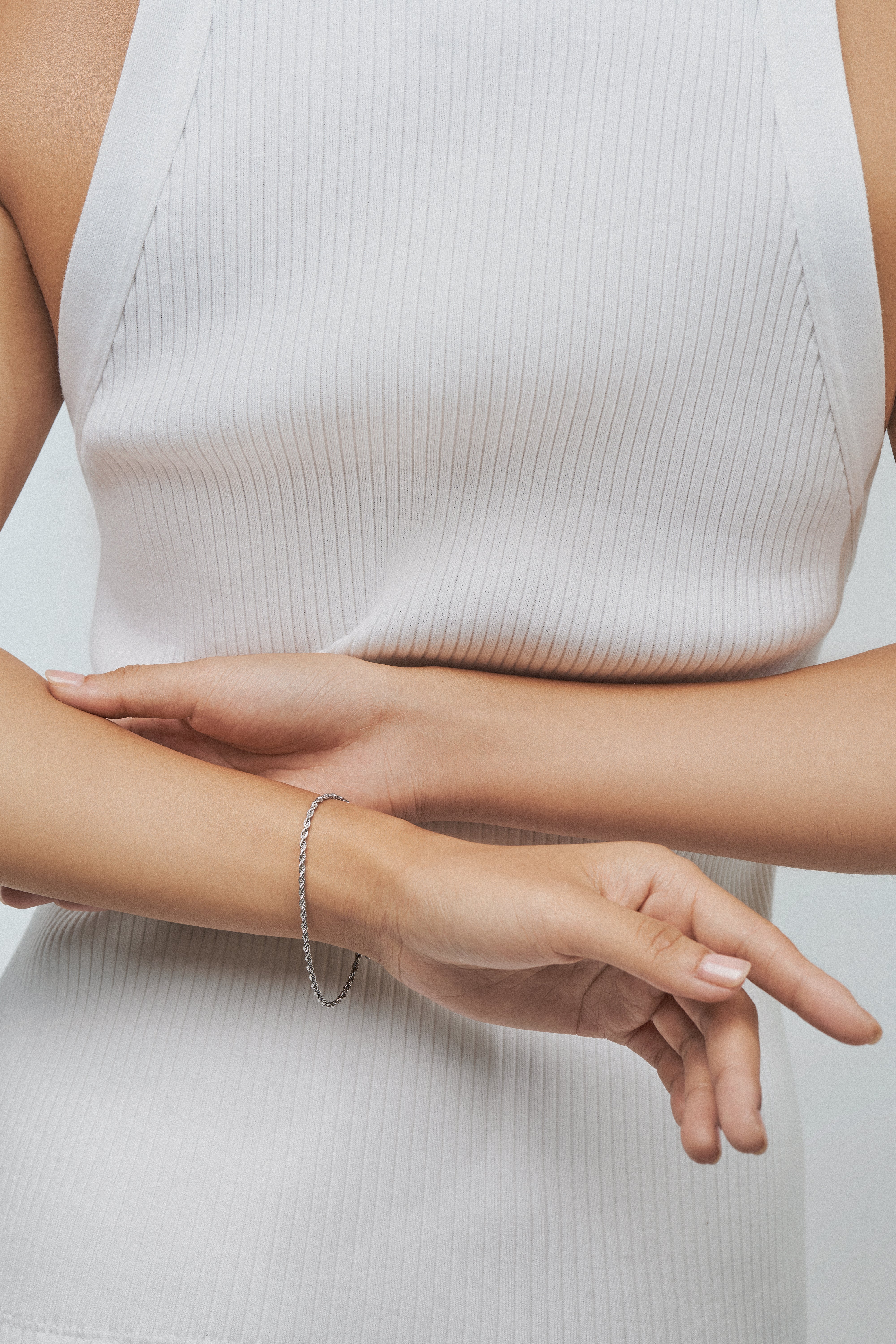 Pulsera Cordón Fino Plateado