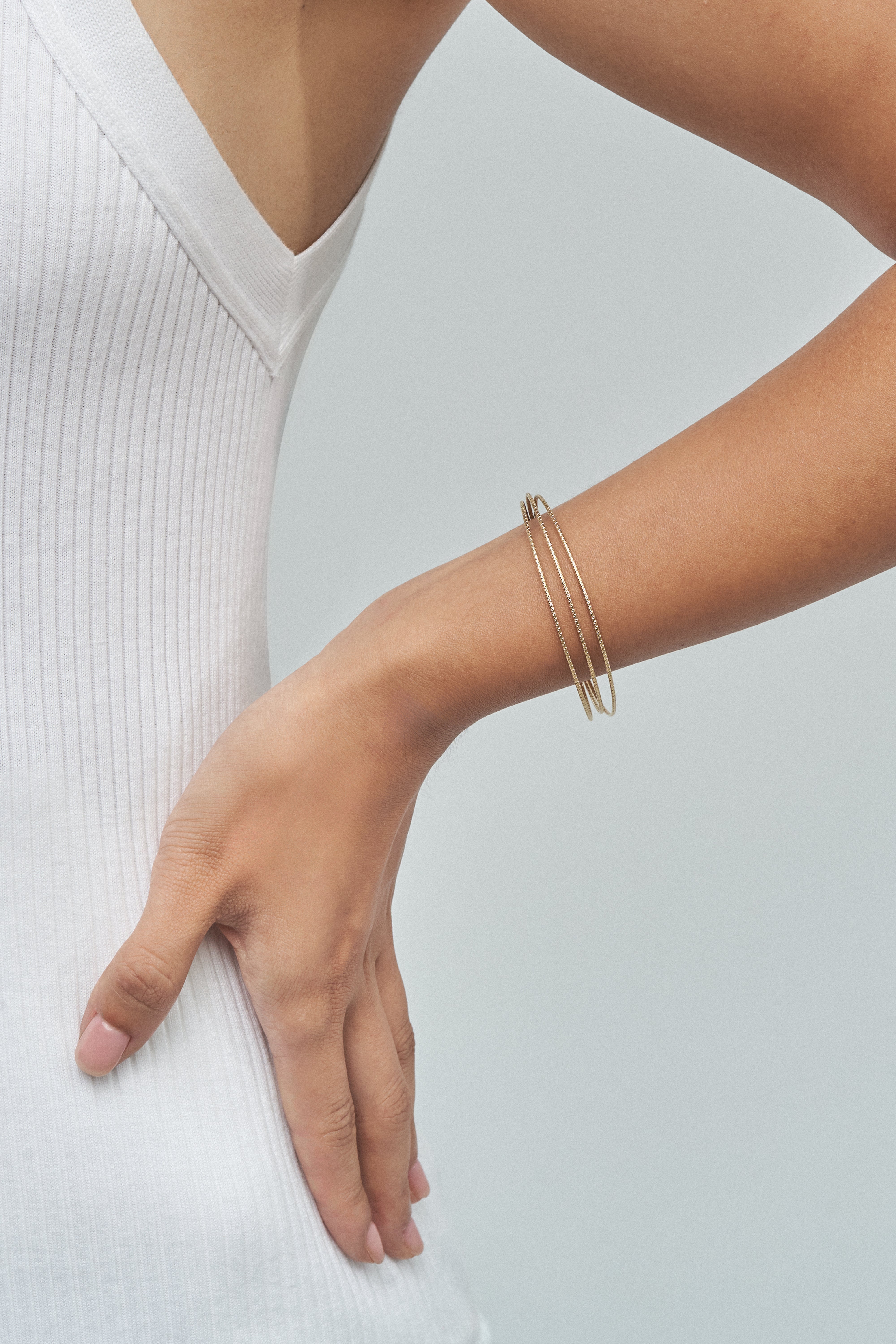 Pulsera Tres Hilos de Oro