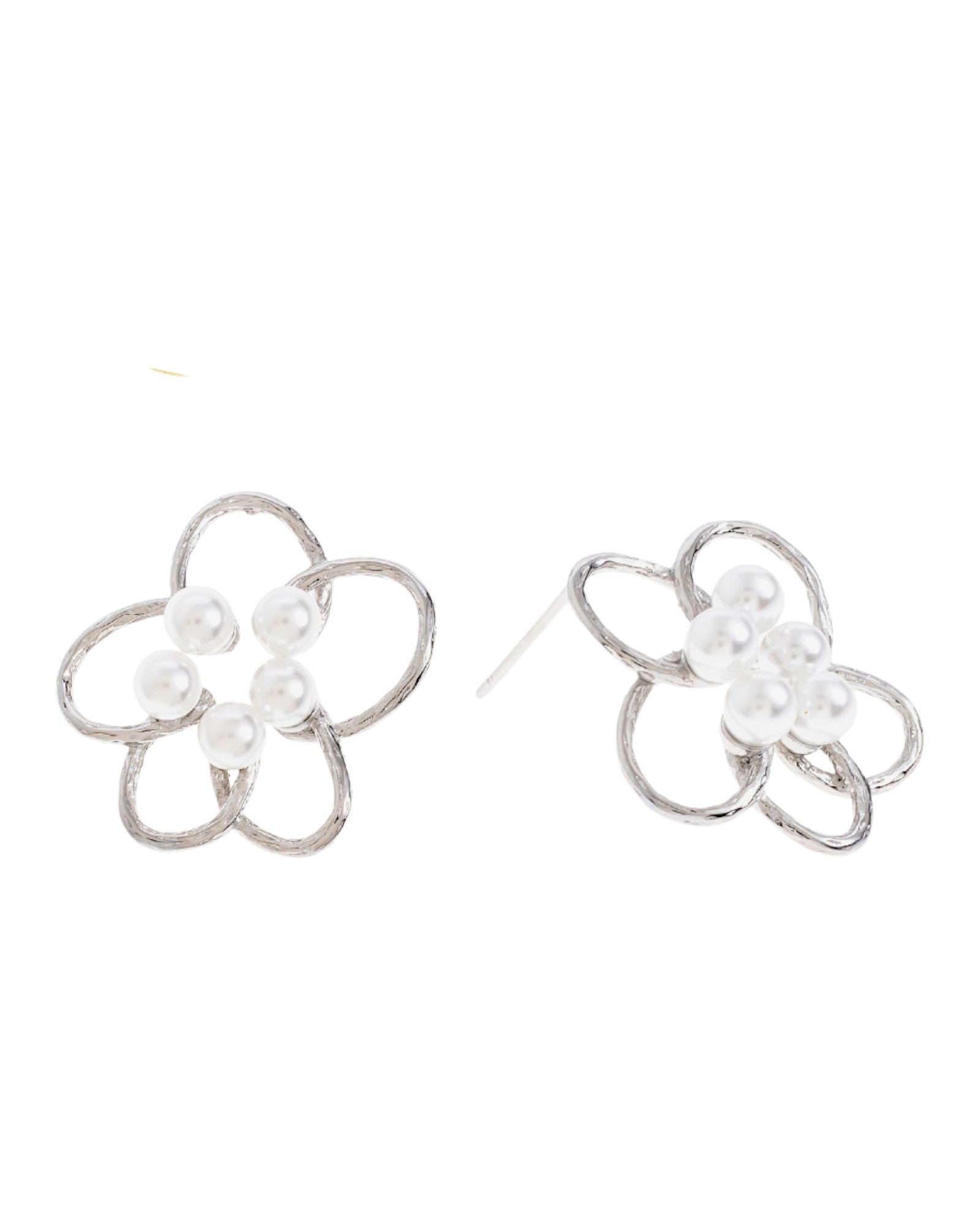 Pendientes flores con perlas 