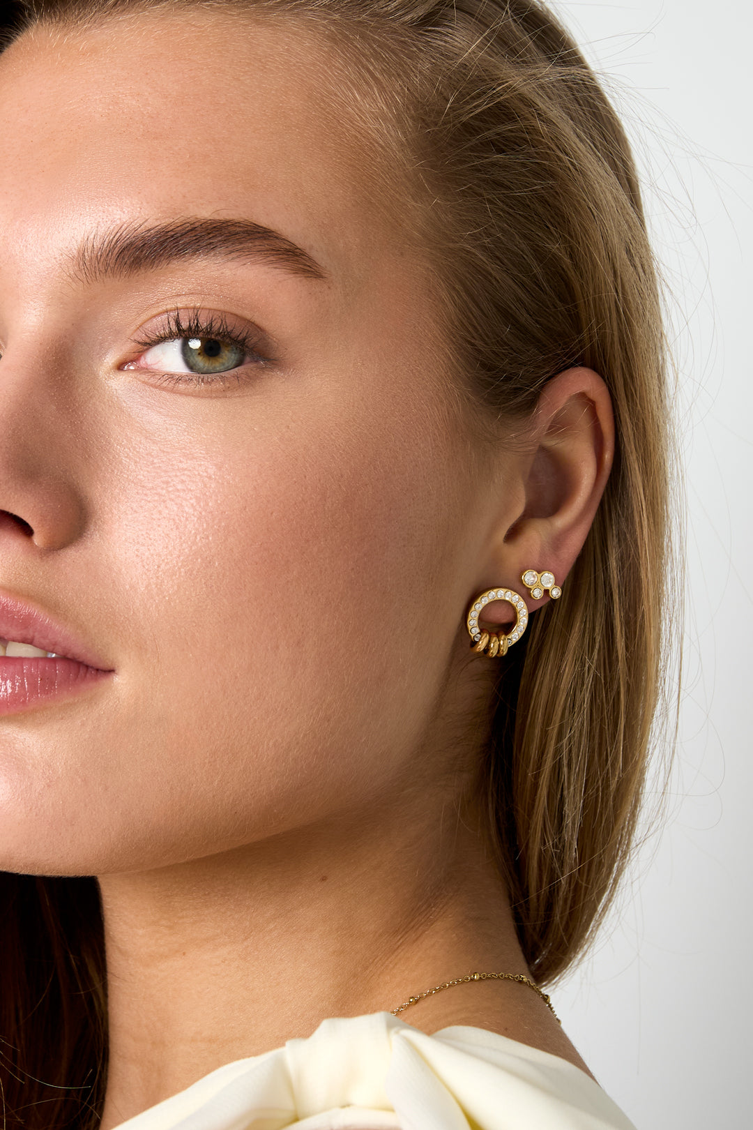 Earrings Secondary product image