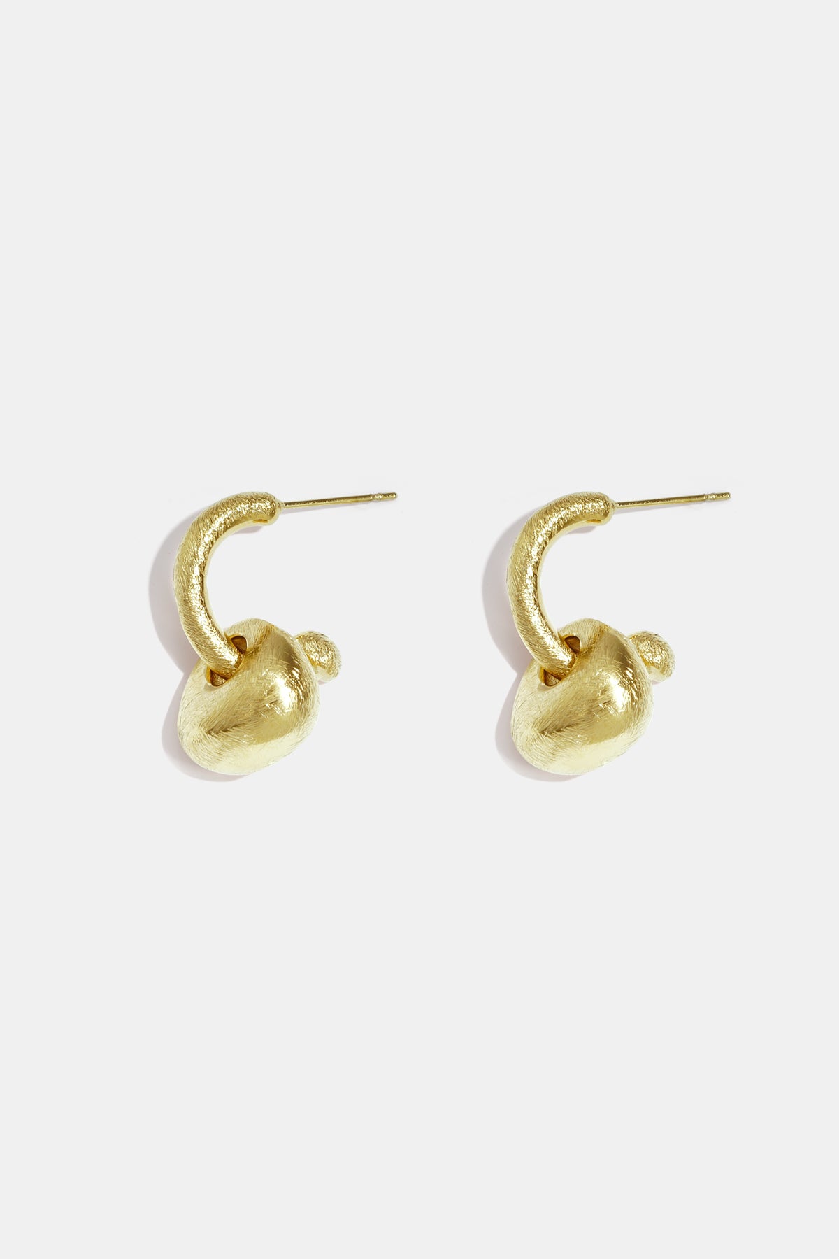 Minimalist earrings Main product image
