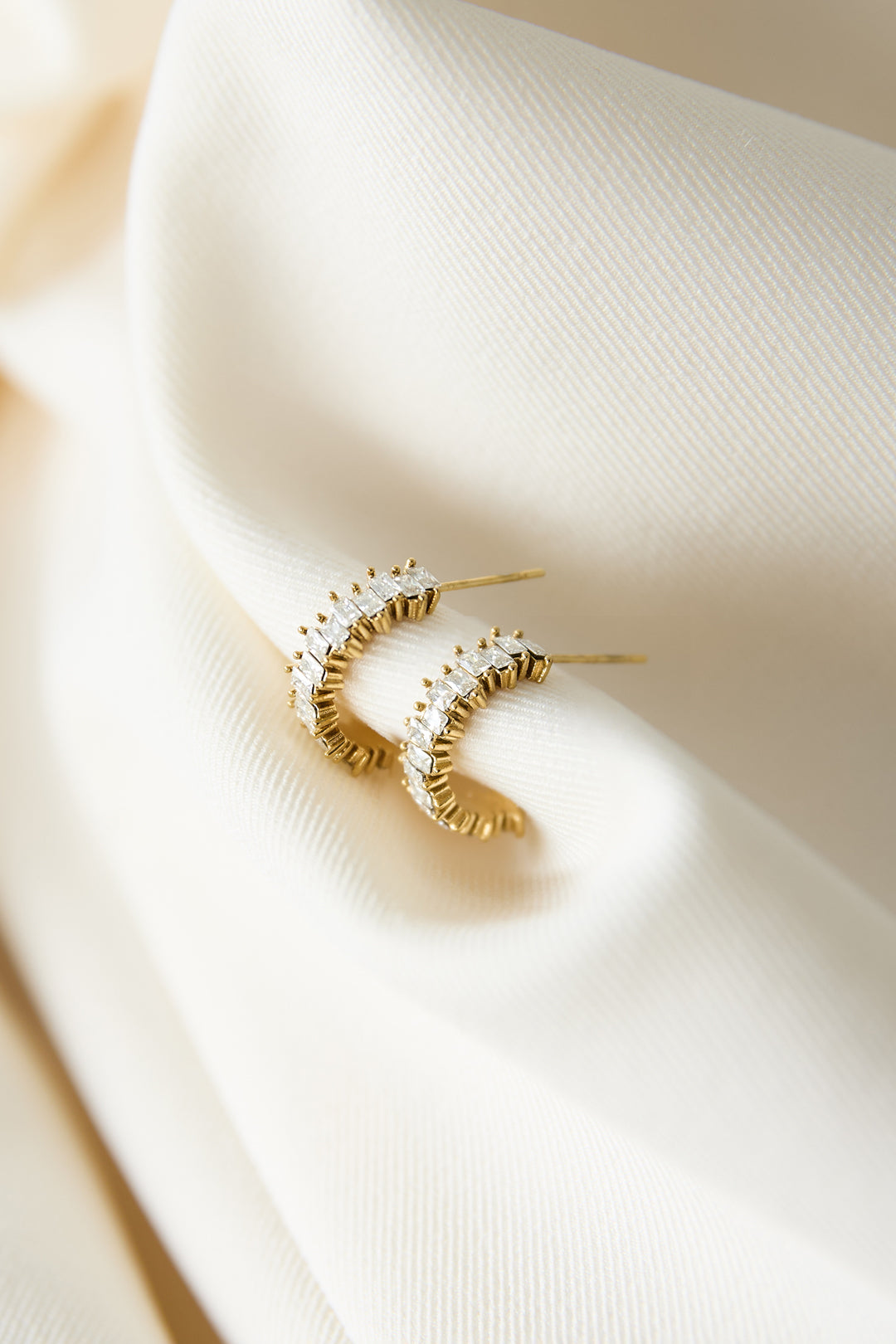 Earrings Secondary product image