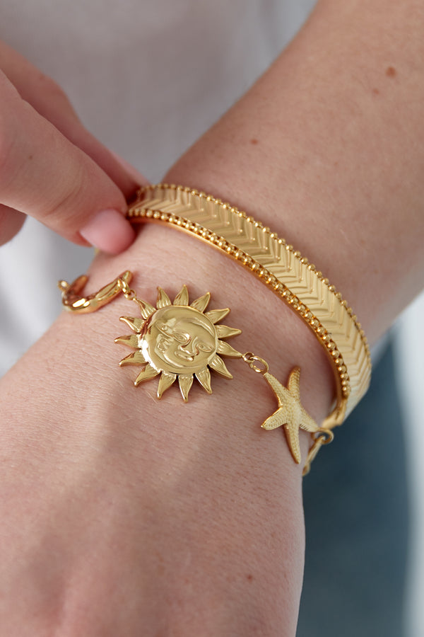 Elegant 14K Gold Plated Charm Bracelet for Women